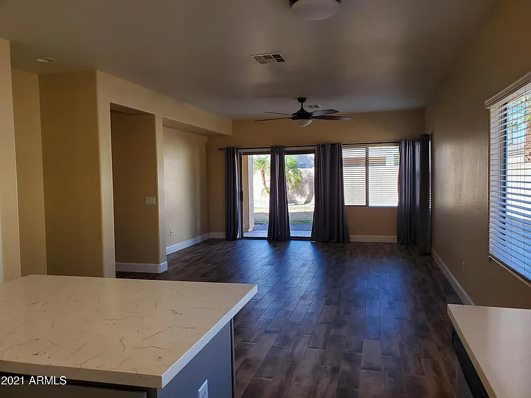2056 E Riviera Dr — Photo 8