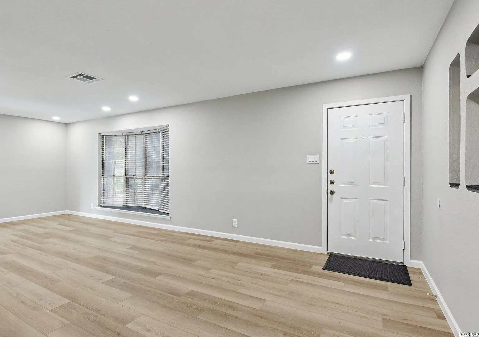 3 Bedroom/2bath — Photo 3