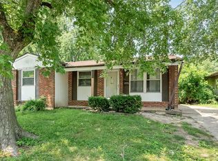 10425 Prince Dr, Saint Louis, MO
