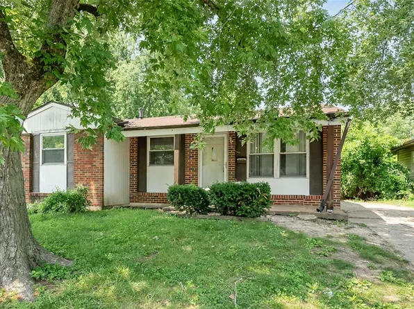 10425 Prince Dr, Saint Louis, MO 63136
