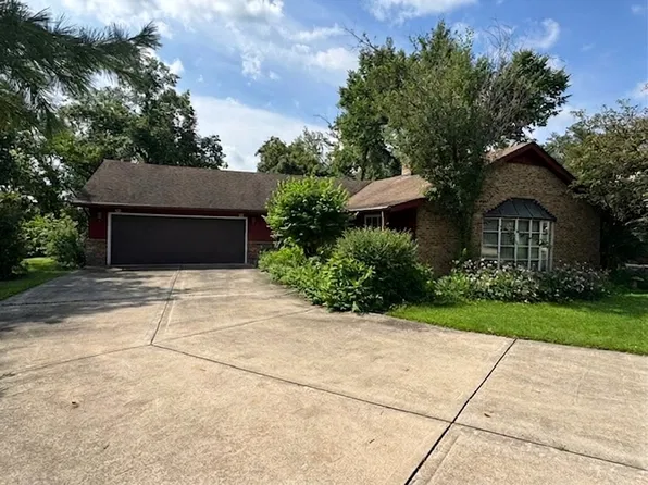 228 Hauser Ct, New Lenox, IL 60451