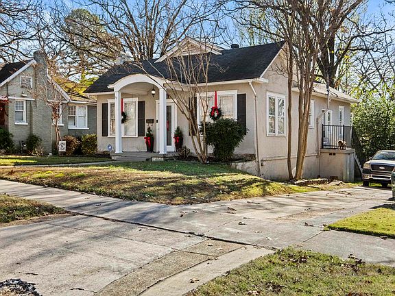 3rd image of 5111 Woodlawn Dr