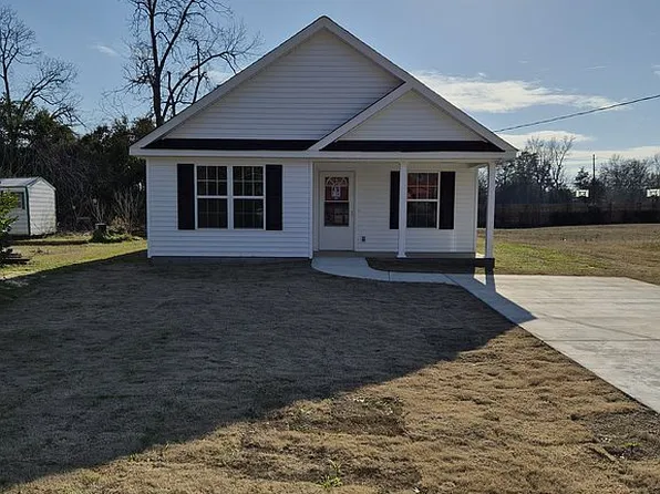 1021 Grubbs St, Waynesboro, GA 30830