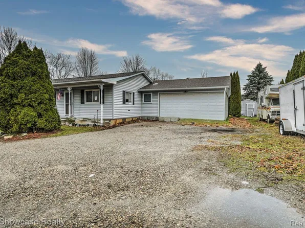 12500 Milford Rd, Holly, MI 48442