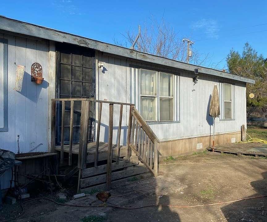 2nd image of 5013 Bussell Rd