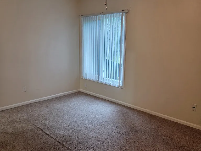 6105 Honeysuckle Ln — Photo 6