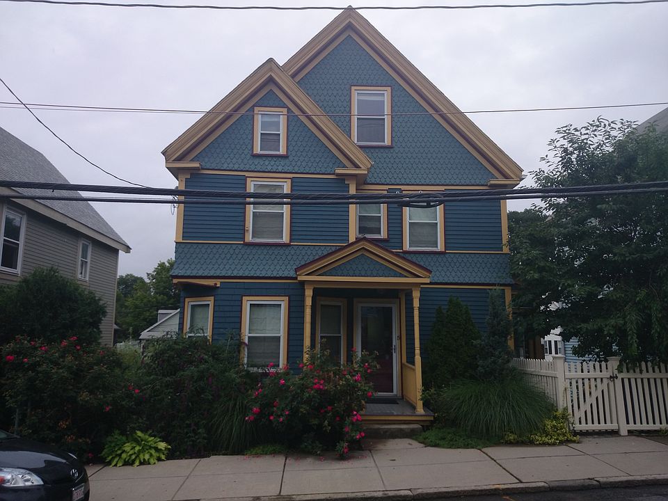 2nd image of 15 Gay Head St