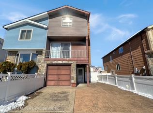 33 E Brandis Ave, Staten Island, NY