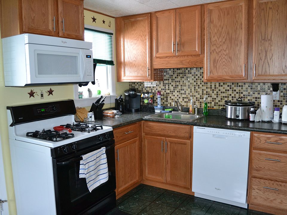 Left side kitchen