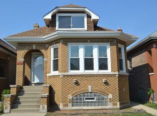 5322 W George St, Chicago, IL 60641