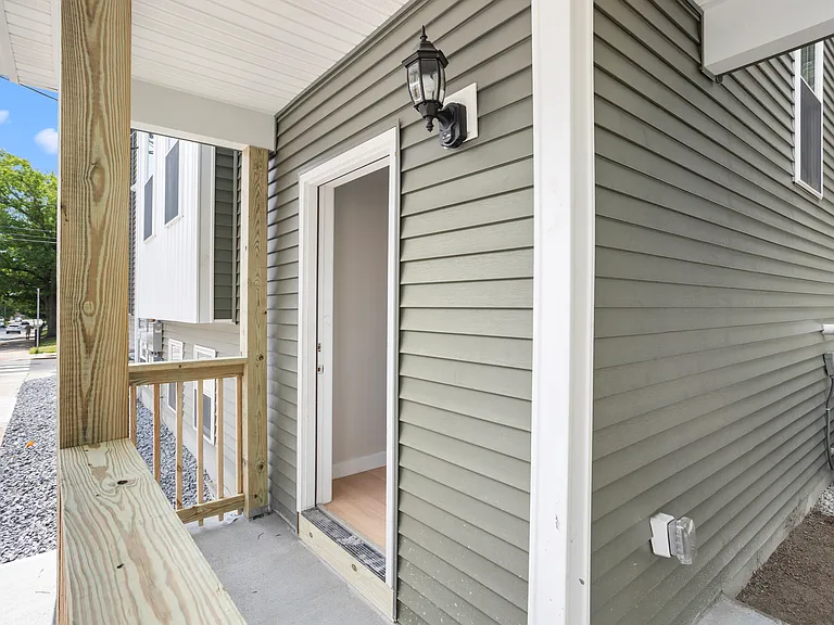 90 Berkshire St #3 — Photo 29