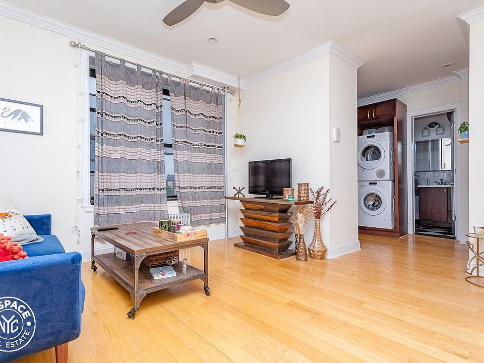 1st image of 41 Jefferson Ave APT 17