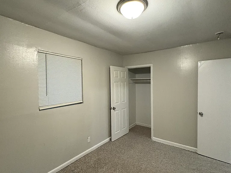 2816 Boyd St — Photo 8