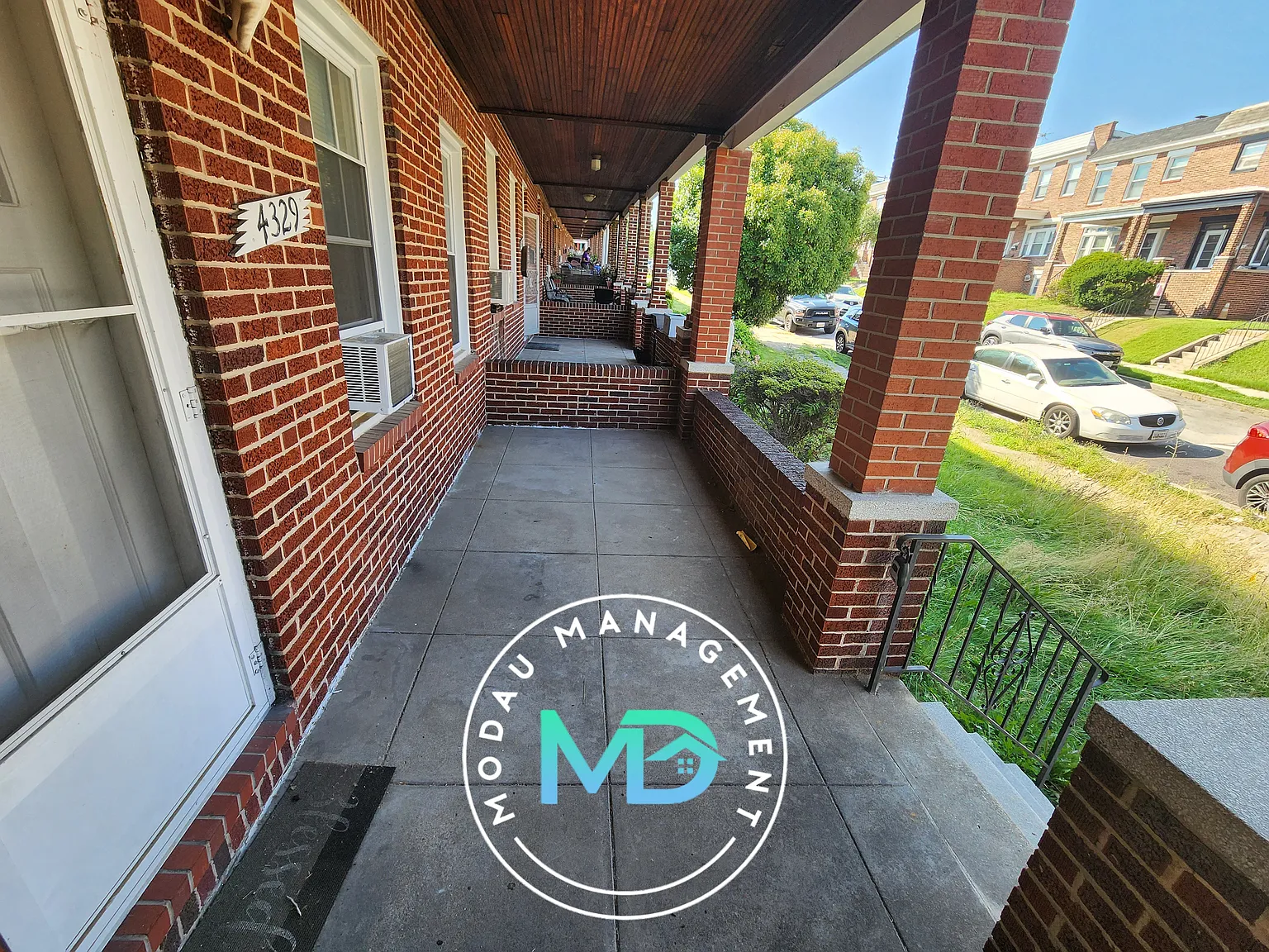 3 bed, 1300 sqft, $1,600 — Photo 2