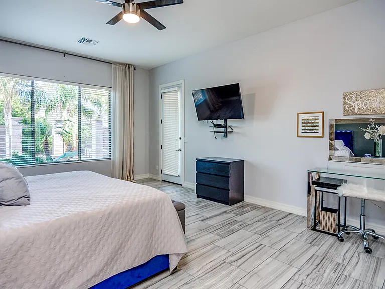 1230 E Canary Dr — Photo 35