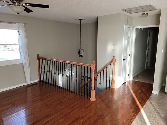 4th image of 1636 Campfire Dr