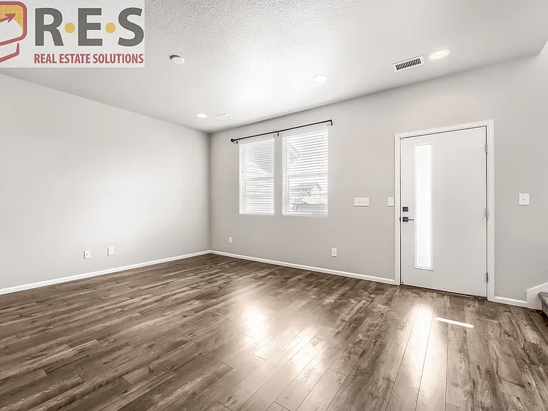 18950 E 65th Ave — Photo 14