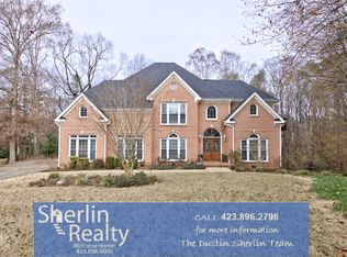 2046 Marina Cove Dr, Hixson, TN 37343
