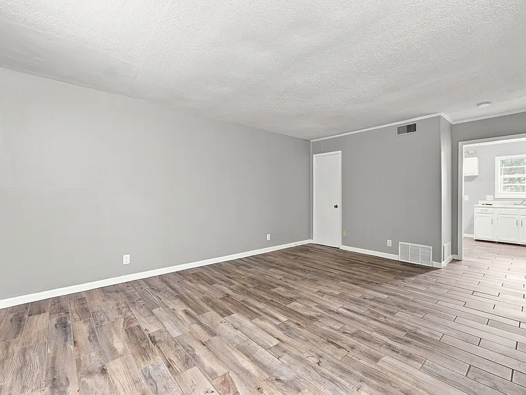 Skyview Townhomes — Photo 2