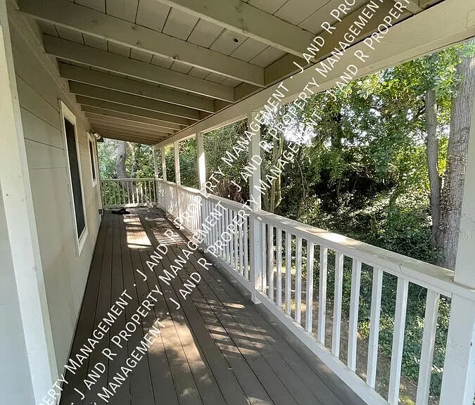 13589 River Rd — Photo 14