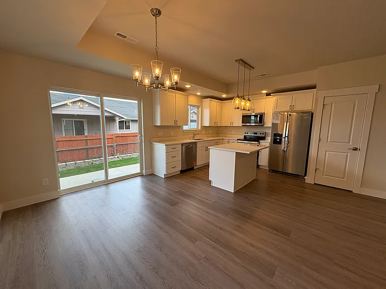 1075 Red Apple Rd #B6 — Photo 7