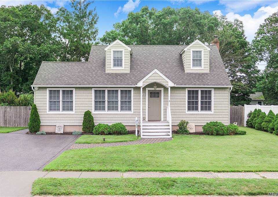 1st image of 259 Schoenfeld Blvd