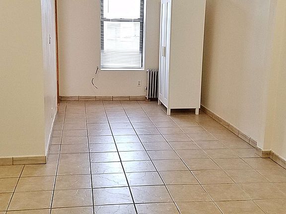 3rd image of 2269 42nd St APT 2R
