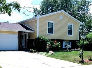 128 Pfaff Dr, Frankfort, IL 60423