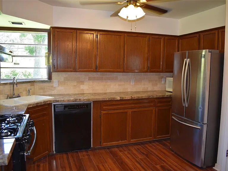 5126 Beechnut St — Photo 8