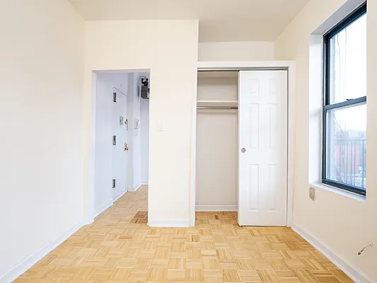 Rented by City Connections Realty | media 11