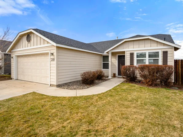 319 SW 33rd Dr, Redmond, OR 97756