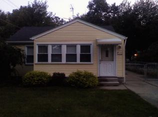 35765 Florence St, Westland, MI 48185
