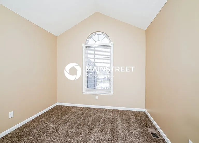 11400 Catalpa View Ct — Photo 7