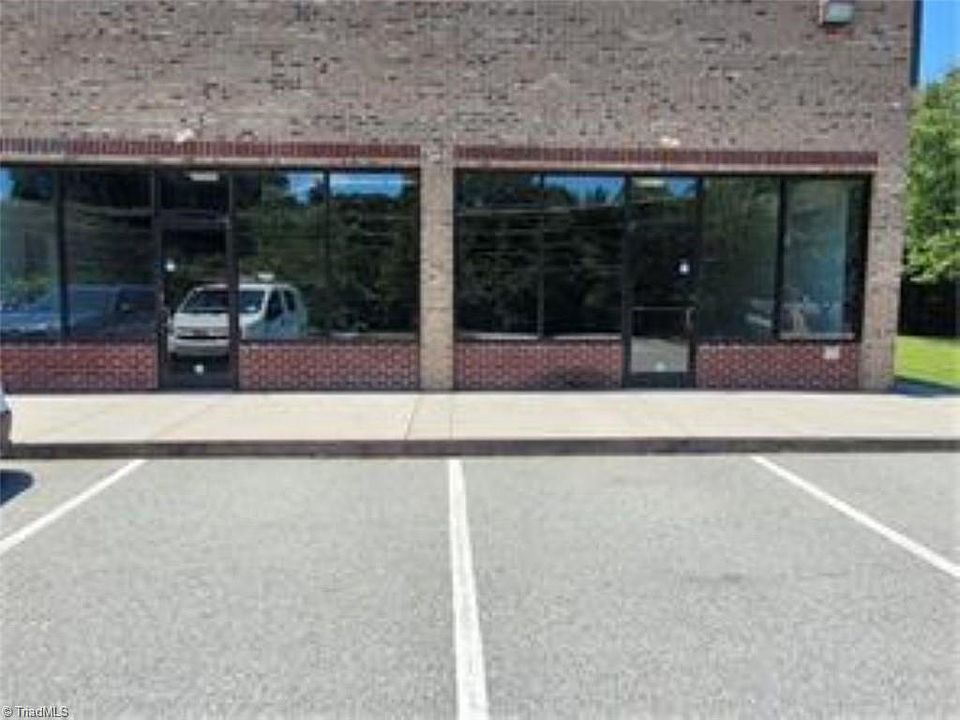 1st image of 3405 Lewiston Rd #F