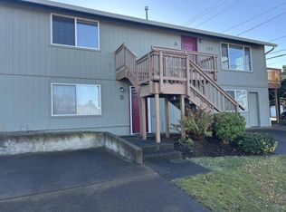 249 NW 3rd St APT B, Newport, OR