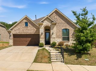 2204 Christopher Ln, Euless, TX 76040