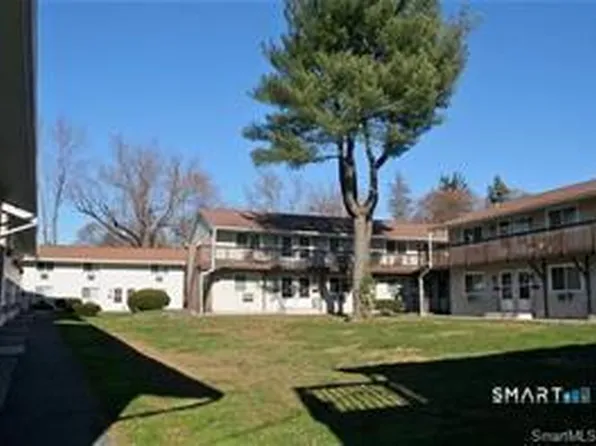 22 Bostwick Arms #22, New Milford, CT 06776