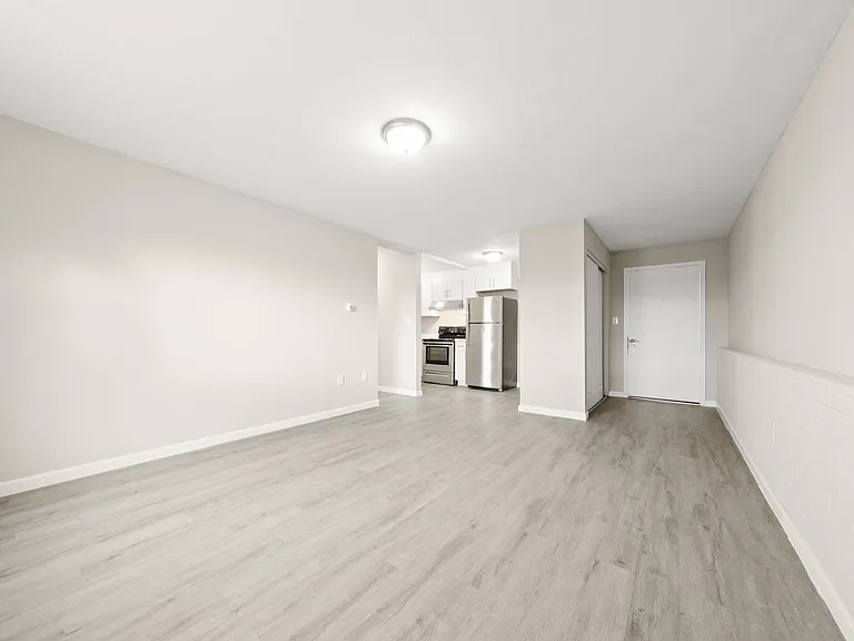 Tailwinds Apartments — Photo 11