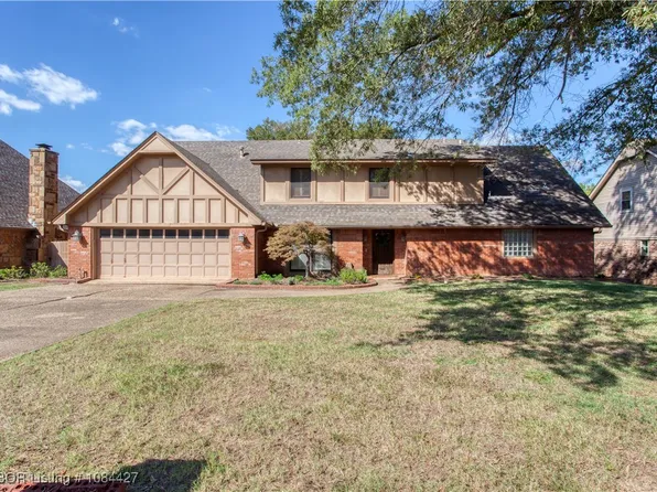 8909 Copper Oaks Ln, Fort Smith, AR 72903
