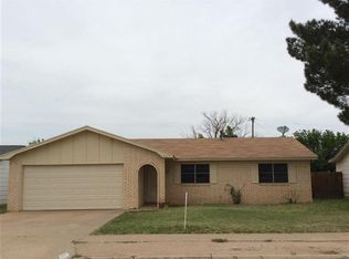507 Holly St, Levelland, TX 79336