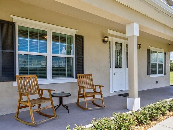 3rd image of 39900 Green Hill Ln