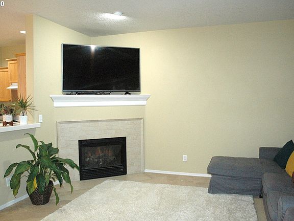 3rd image of 1278 SE Bianca St