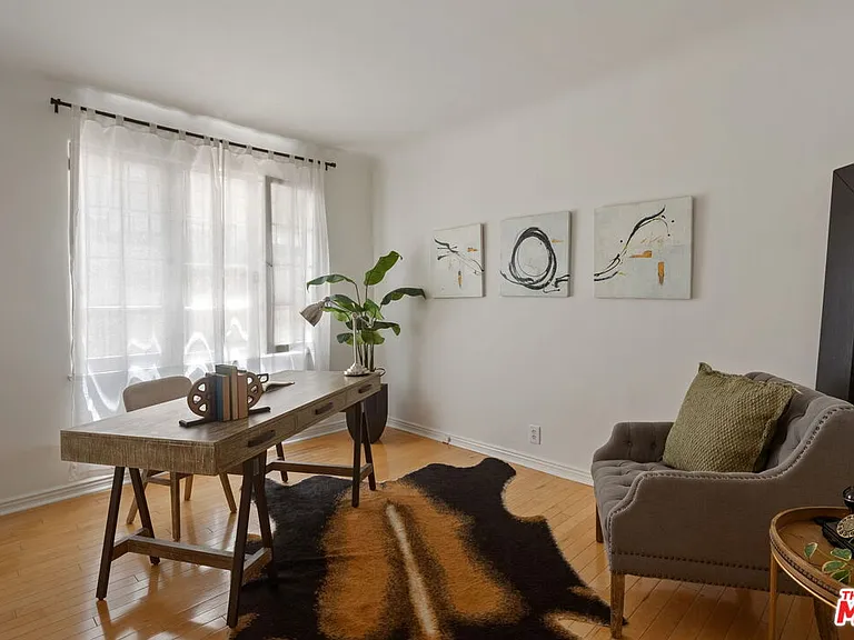 1345 N Hayworth Ave #2 — Photo 26