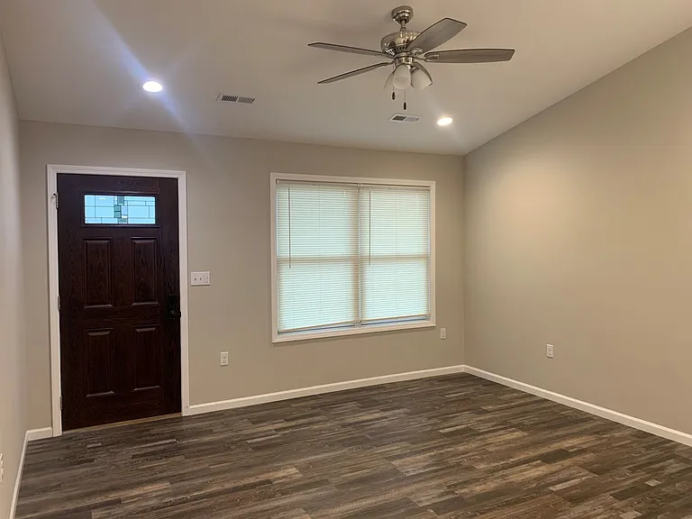 151-157 Stone Ct — Photo 2