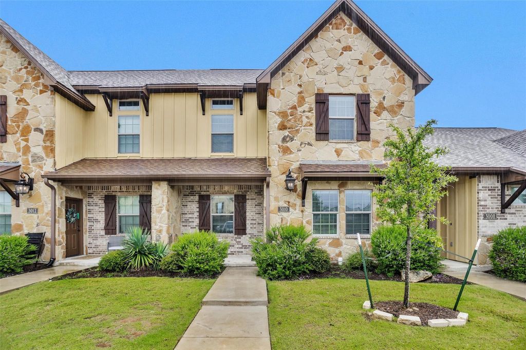 Apartment in College Station - View 3