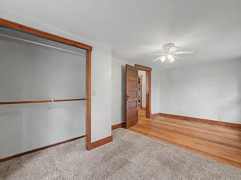 810 King Ave — Photo 7