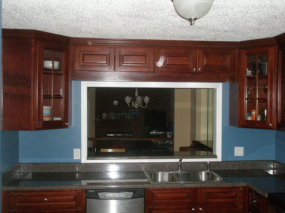 1st image of 1623 Turnberry Ln SE