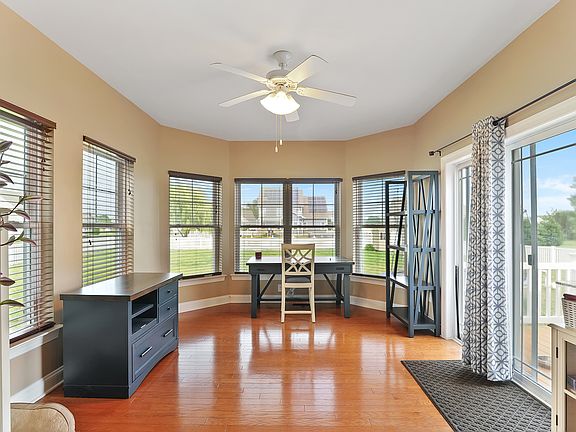 5th image of 11643 Diamond Ln