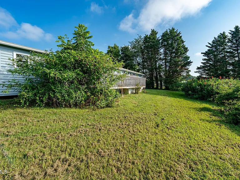 371 Oak Hill Cir — Photo 52