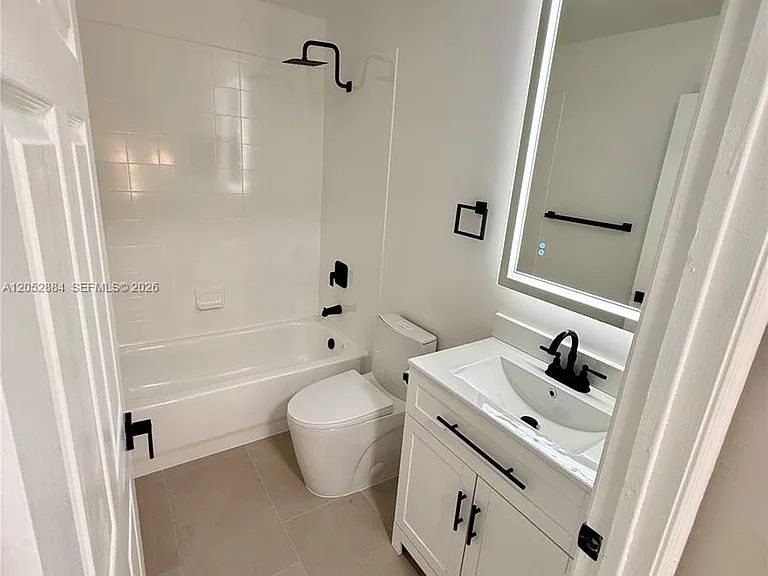9411 NW 55th St — Photo 30